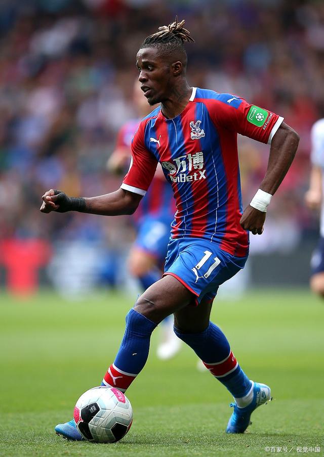 热刺客场球衣球鞋搭配